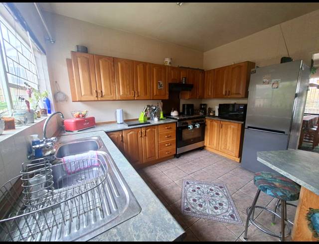 3 BEDROOM TOWNHOUSE FOR SALE IN THREE RIVERS PROPER